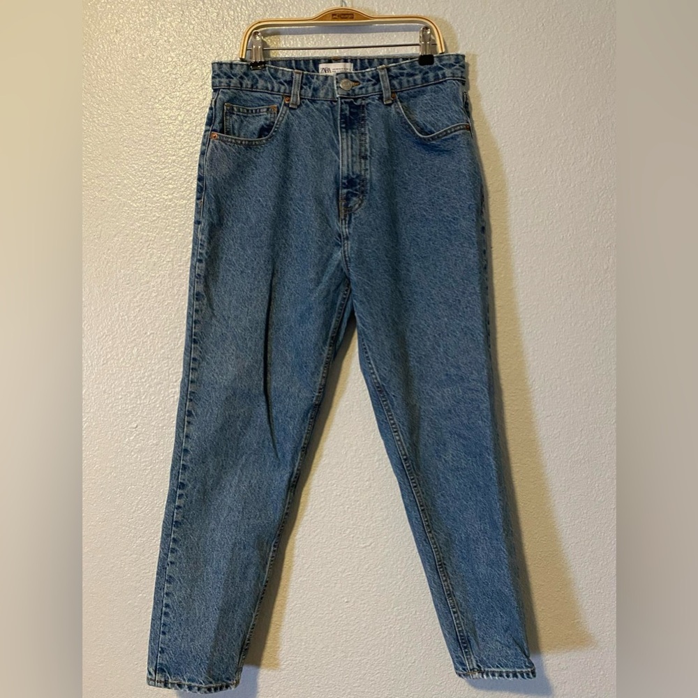Zara High Rise Straight Leg Regular Wash Zip Fly Women’s Denim Jeans Size 8
